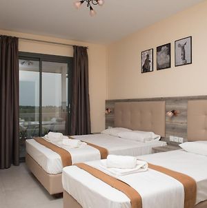 Ino Luxury Rooms Παραλία Exterior photo