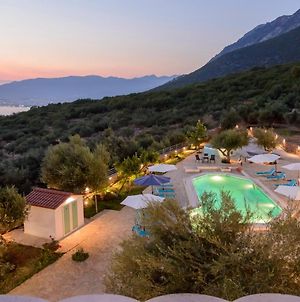 Emotions House, Sunsets By The Pool Near The Sea Βίλα Μικρά Μαντίνια Exterior photo
