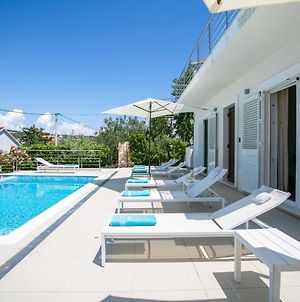 Villa Avalon With Pool & Speedboat Day Trip Included Τρογκίρ Exterior photo