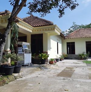 Ndalem Grogol Kulon Ξενοδοχείο Γιογκιακάρτα Exterior photo