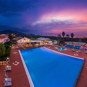 Riviera Del Sole Hotel Resort Spa Piraino Exterior photo