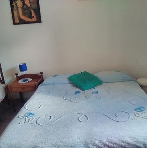 Room In Guest Room - Large Quadruple Room Up To Four People Ταορμίνα Exterior photo