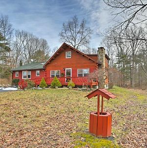 Pocono Mountains Getaway By River And Ski Area! East Stroudsburg Exterior photo
