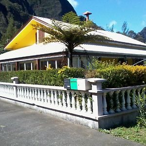 Villa Begue Cilaos Exterior photo