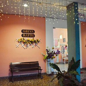 Griya Rattu Syariah Ξενοδοχείο Σεμαράνγκ Exterior photo