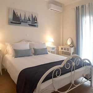 The Bluehouse - Spacious Top Floor Flat With Parking, By Mon Repos Beach Corfu  Exterior photo