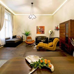 The Best Mondain Apartment Βουδαπέστη Exterior photo