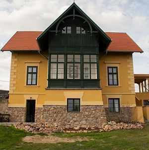 Polyak Villa Révfülöp Exterior photo