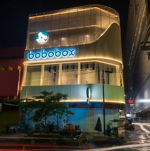 Bobobox Pods Alun Alun Μπαντούνγκ Exterior photo