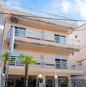 Μpasias Apartments Παραλία Exterior photo