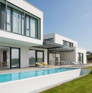 Design Villa Noble With Spa Bale Exterior photo