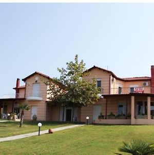 Wonderful Villa With Great View In Posidi-Καλάνδρα Exterior photo