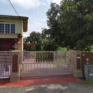 Sri Makmur Pontian Homestay Pontian Besar Exterior photo