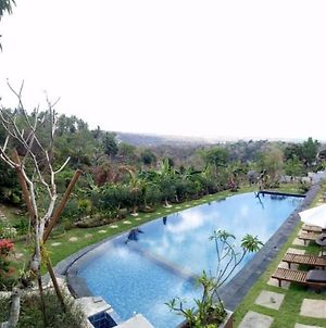 Arya Resort Nusa Penida Exterior photo