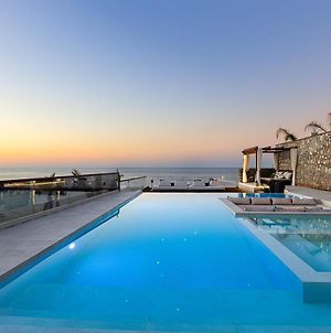 Zillion Villa, Intangible Beachfront Luxury, By Thinkvilla Πάνορμος Exterior photo