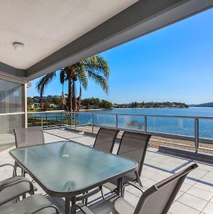 The Shores - Waterfront Unit With Uninterrupted Water Views Διαμέρισμα Soldiers Point Exterior photo