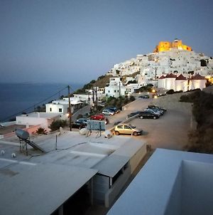 Θέαστρον - Theastron house with great view in Chora Διαμέρισμα Πέρα Γυαλός Exterior photo