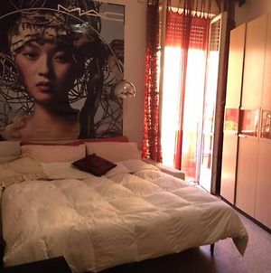 Roma Nice Single Room Kingsize Bed Close To Metro A Stop Furio Camillo Lgbtfriendly Exterior photo