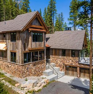 Ski In Ski Out Luxury Chalet - Hot Tub & Amazing Views - Free Activities & Equipment Rentals Daily Winter Park Exterior photo