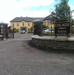 Emlagh House Ξενοδοχείο Ντίνγκλε Exterior photo
