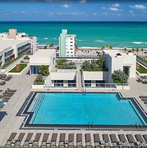 Luxury Oasis Beachfront-Rooftop Infinity Pool Διαμέρισμα Χόλιγουντ Exterior photo