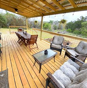 Escape To The Country! Hill Country Log Cabin Βίλα Canyon Lake Exterior photo