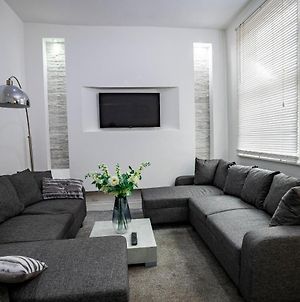 Roscoe House 4 Double Rooms Workstays Uk Video Tour Available Μίντλεσμπρο Exterior photo