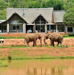 African Hills Safari Lodge & Spa Magaliesburg Exterior photo