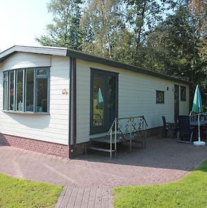 Detached Chalet With A Dishwasher At 21 Km. From Leeuwarden Βίλα Suameer Exterior photo