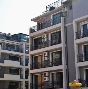 Belchevi Apartments Μπουργκάς Exterior photo