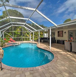 Luxe Coastal Home - 11 Miles To Ft Pierce Inlet! Fort Pierce Exterior photo