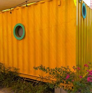 Yellow Submarine Container House By Cgglamping Ξενοδοχείο Σαν Φελίπε Exterior photo