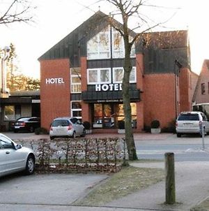 Einfelder Hof Garni Ξενοδοχείο Neumünster Exterior photo