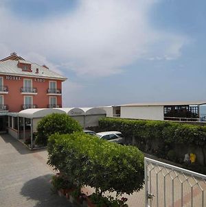 Hotel Lido Deiva Marina Exterior photo