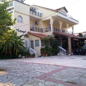 Το Χωριό Ξενοδοχείο Ηγουμενίτσα Exterior photo