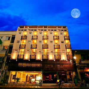 Happio Ξενοδοχείο Μπανγκόκ Exterior photo