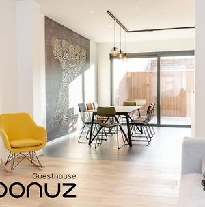 Boonuz Guesthouse, Luxe Duplex Vakantiehuis In Centrum Ieper Met Prive Lounge Terras En Ir Sauna Exterior photo