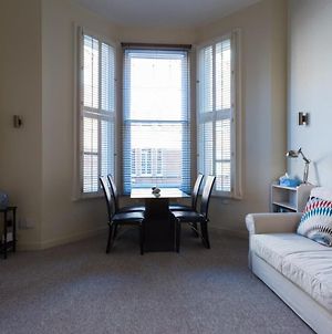Modern 1 Bed Flat In Knightsbridge Διαμέρισμα Λονδίνο Exterior photo
