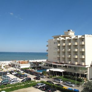 Hotel Benini Μιλάνο Μαριτίμα Exterior photo