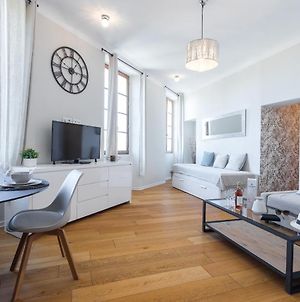 Gorgeous 1 Bdr With Gardens View In The Old Town Διαμέρισμα Νίκαια Exterior photo
