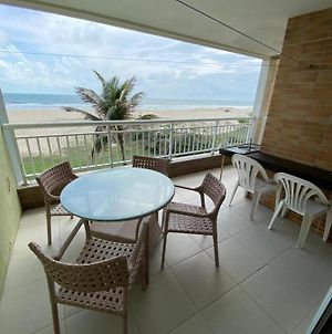 Terramaris Apartamento Beira Mar Pe Na Areia Διαμέρισμα Aquiraz Exterior photo
