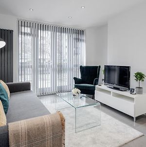 Luxury Chic Apartment Near Canary Wharf, Excel, O2 & Stratford Λονδίνο Exterior photo