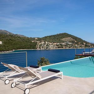 Villa Anthelia-Idyllic View And Private Access To The Sea Σύβοτα Exterior photo