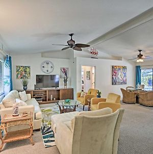 Pet-Friendly Beach Abode With Pool, Grill And Lanai! Βίλα Κέιπ Κόραλ Exterior photo