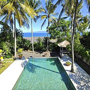 Villa Black Pearl - Amazing Beach Front Villa, 10 Mins To Dive Sites Padangbai  Exterior photo