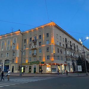 Modern Luxury Studio In The Center Of Kharkiv At Konstitutsii Square Διαμέρισμα Exterior photo