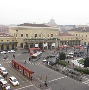 Bologna Bed Station Ξενοδοχείο Exterior photo