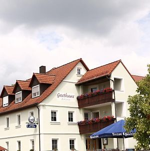 Gasthaus Zur Linde Ξενοδοχείο Dombuhl Exterior photo