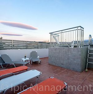 City Center Apartment With Rooftop Swimming Pool Χανιά Exterior photo