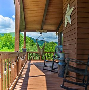 Beautiful Mountain Escape With Fire Pit And Views! Βίλα Waynesville Exterior photo